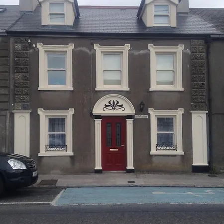 5 Bedroom Town House Holiday home