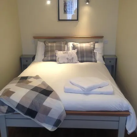 Semesterbostad 5 Bedroom Town House *