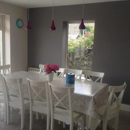 5 Bedroom Town House * Dungarvan (Waterford)