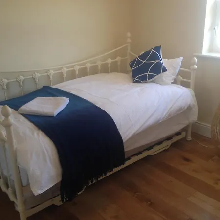 5 Bedroom Town House * Dungarvan